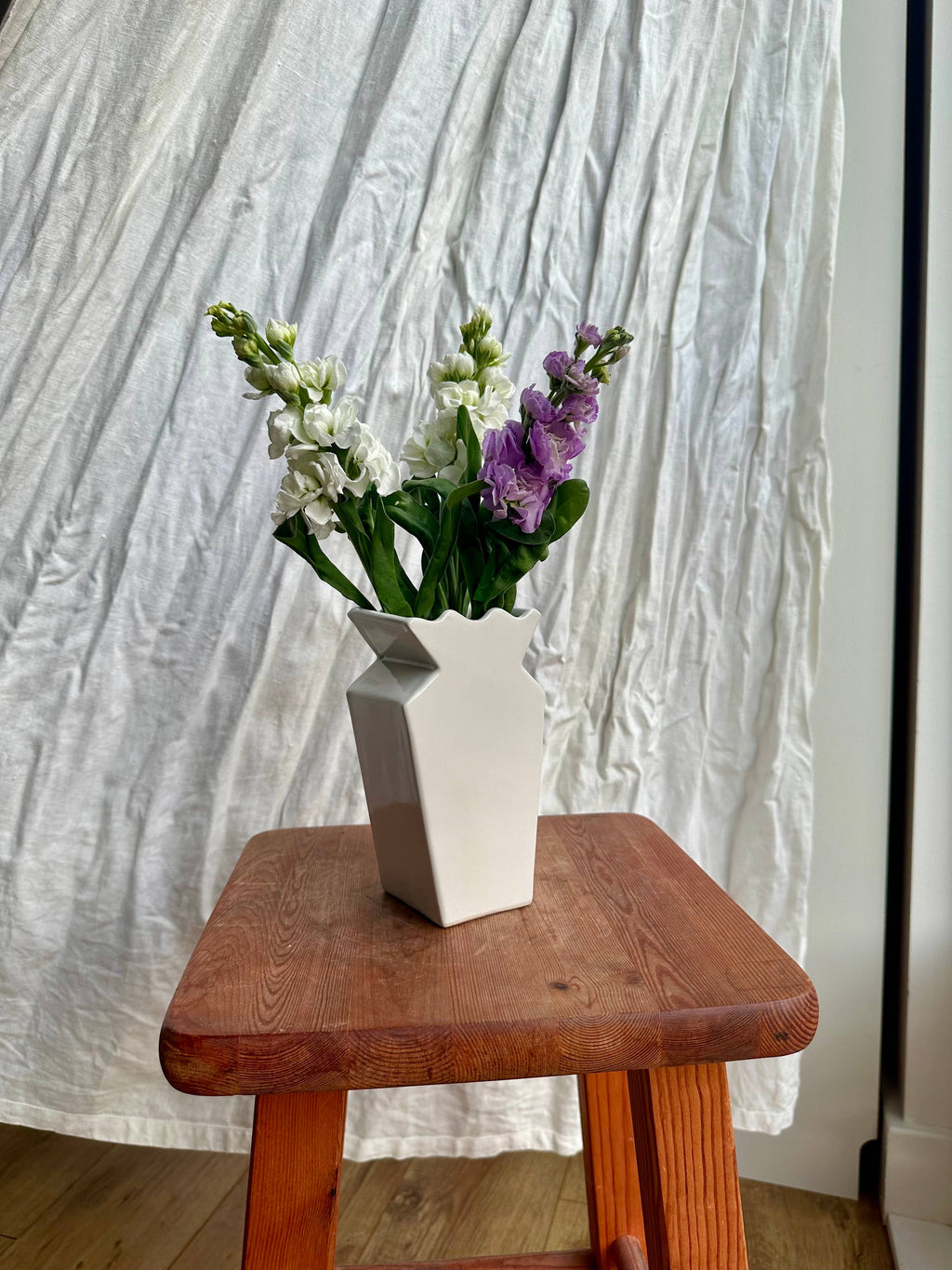 Mini Wavy Top Vase